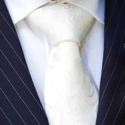 Weiße Krawatten Kollektion