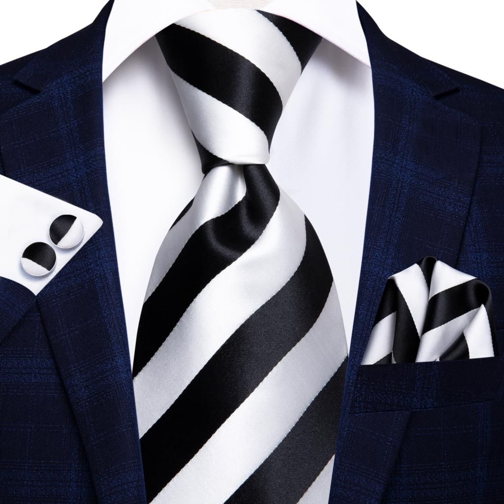 Gestreifte Krawatte in Weiß und Schwarz