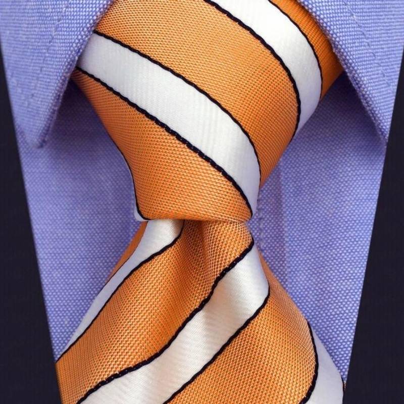 Gestreifte Krawatte in Orange